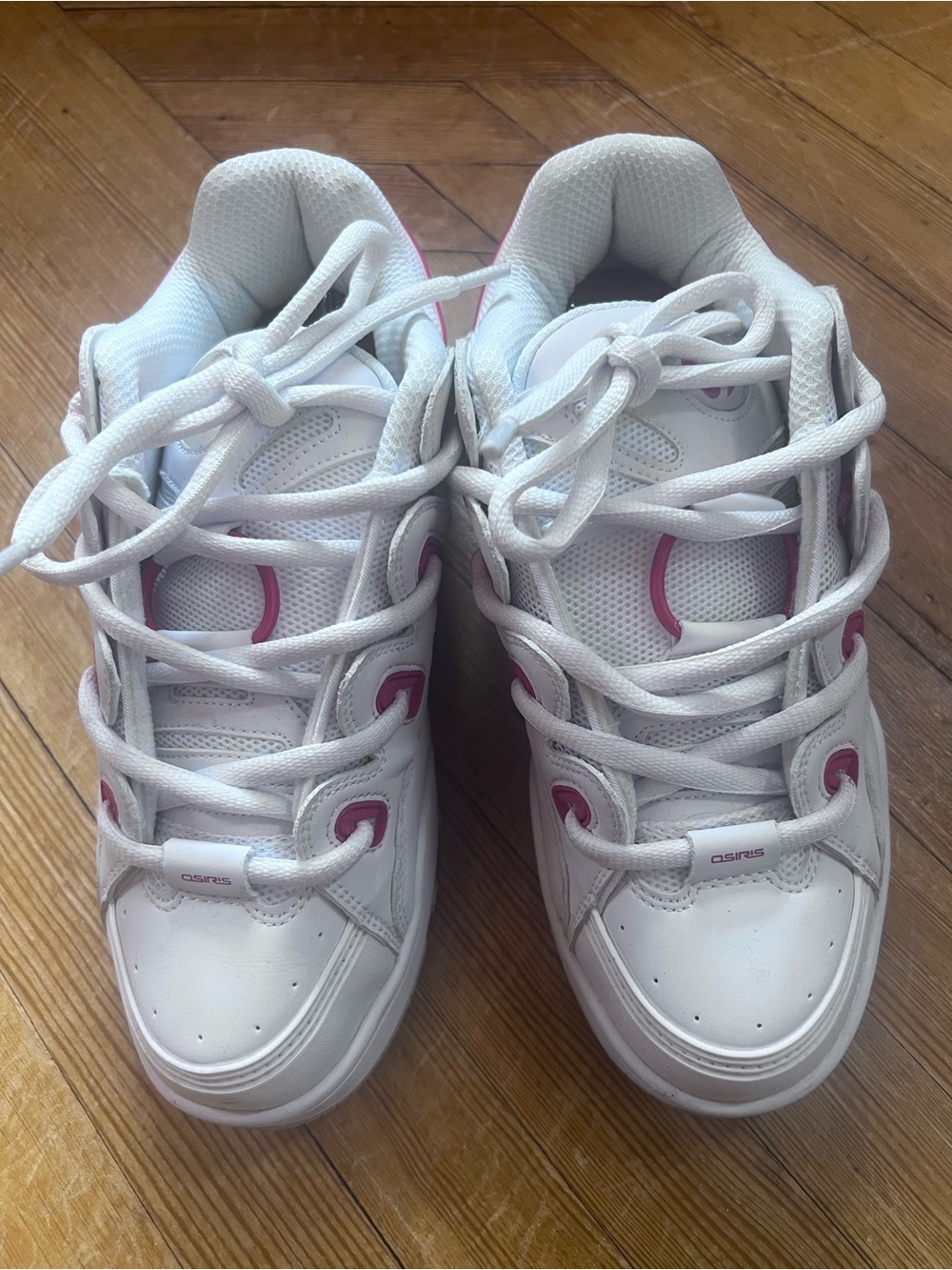 Osiris men’s skateboard sneakers White and Ref Skateboard Sneakers size 8.5